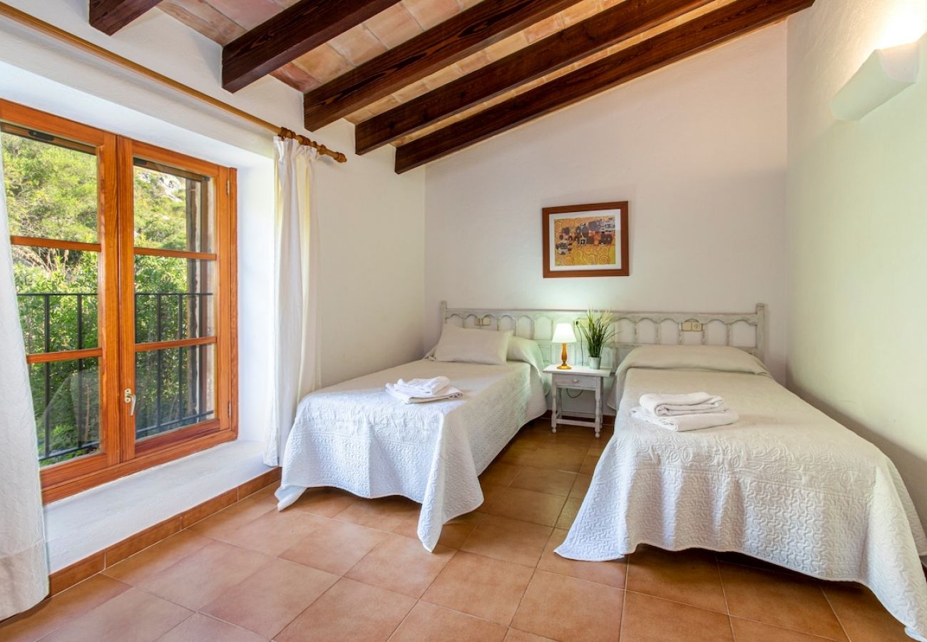 Villa in Pollensa - Villa can Segui petit By home villas 360