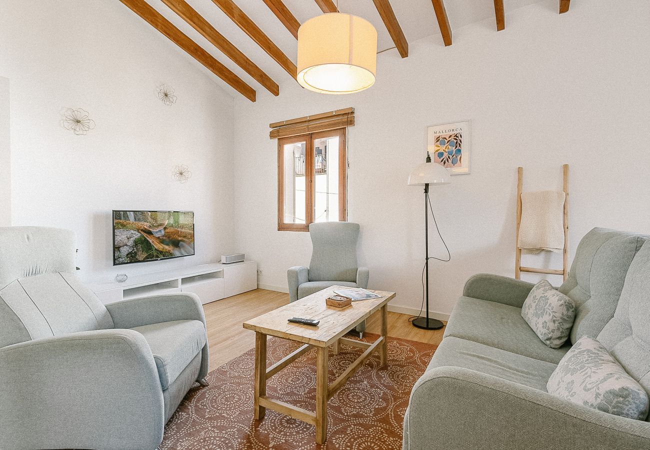 Ferienhaus in Pollensa - Townhouse with puig de Maria view by home villas