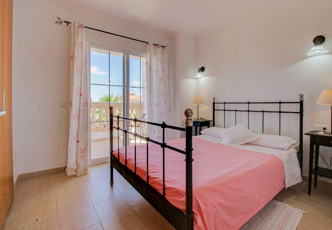 Ferienhaus in LLucmajor - A0006 Casa Ropit (Can Caldero)