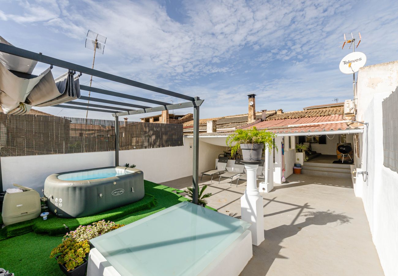 Ferienhaus in Maria de la salut - YourHouse Es Pla Cycling House