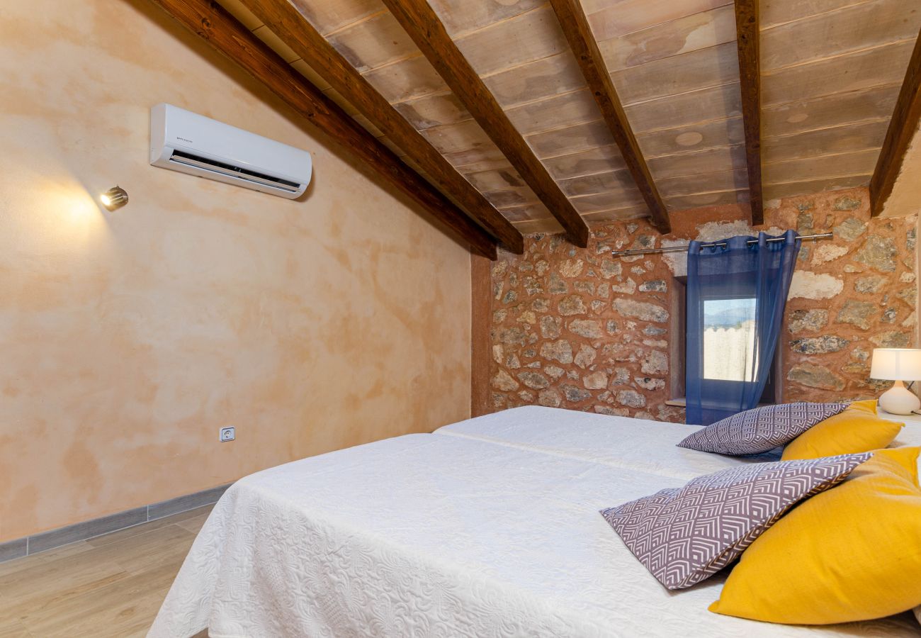 Ferienhaus in Maria de la salut - YourHouse Arraval