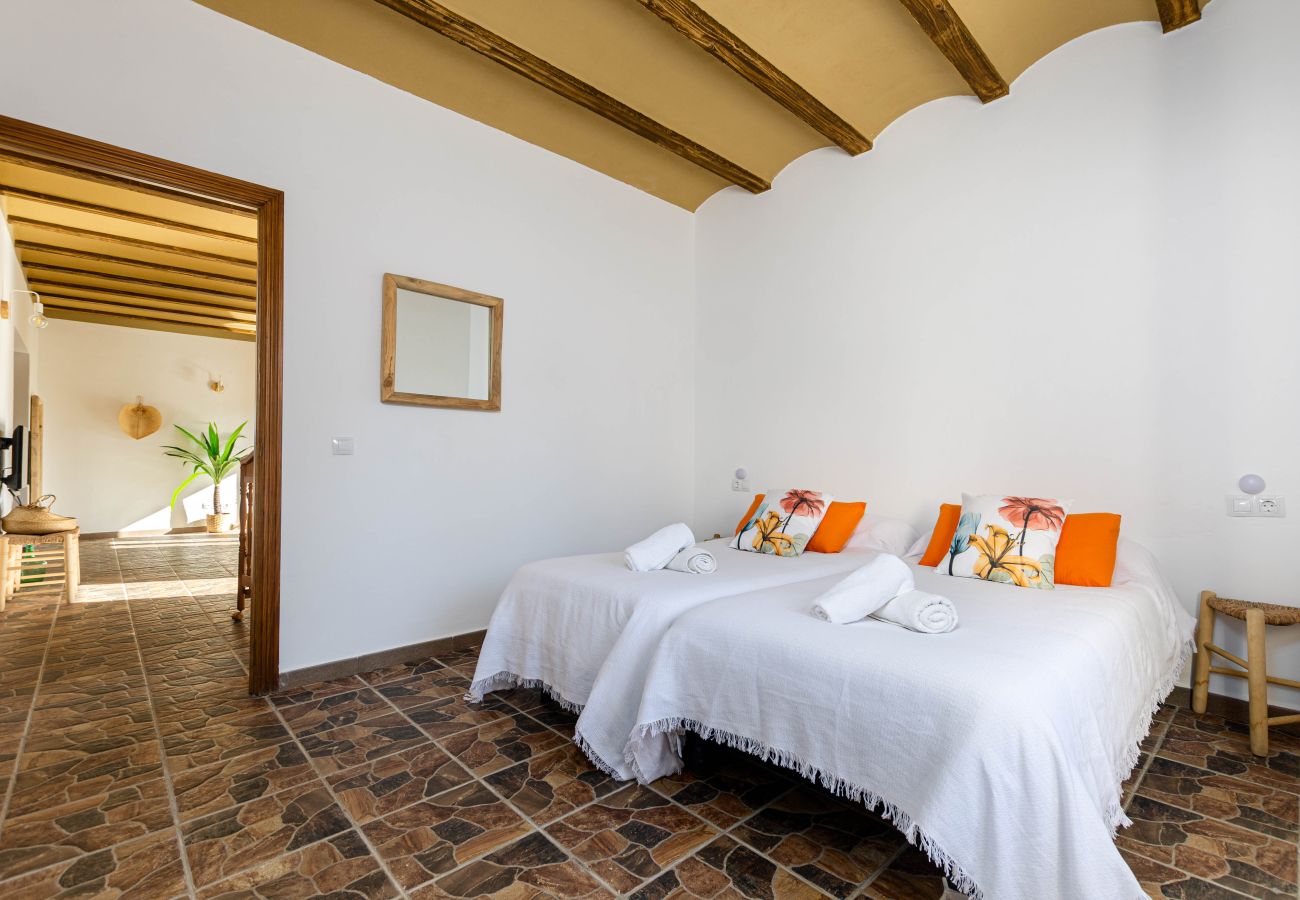 Ferienwohnung in Inca - Agroturismo El Limonar 4, YourHouse