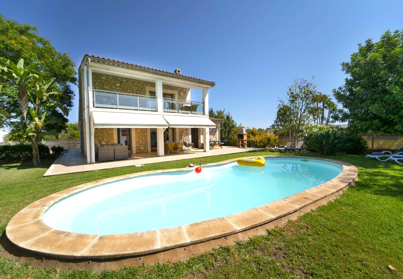 Villa in Alcudia - Villa can Costa by Homevillas360