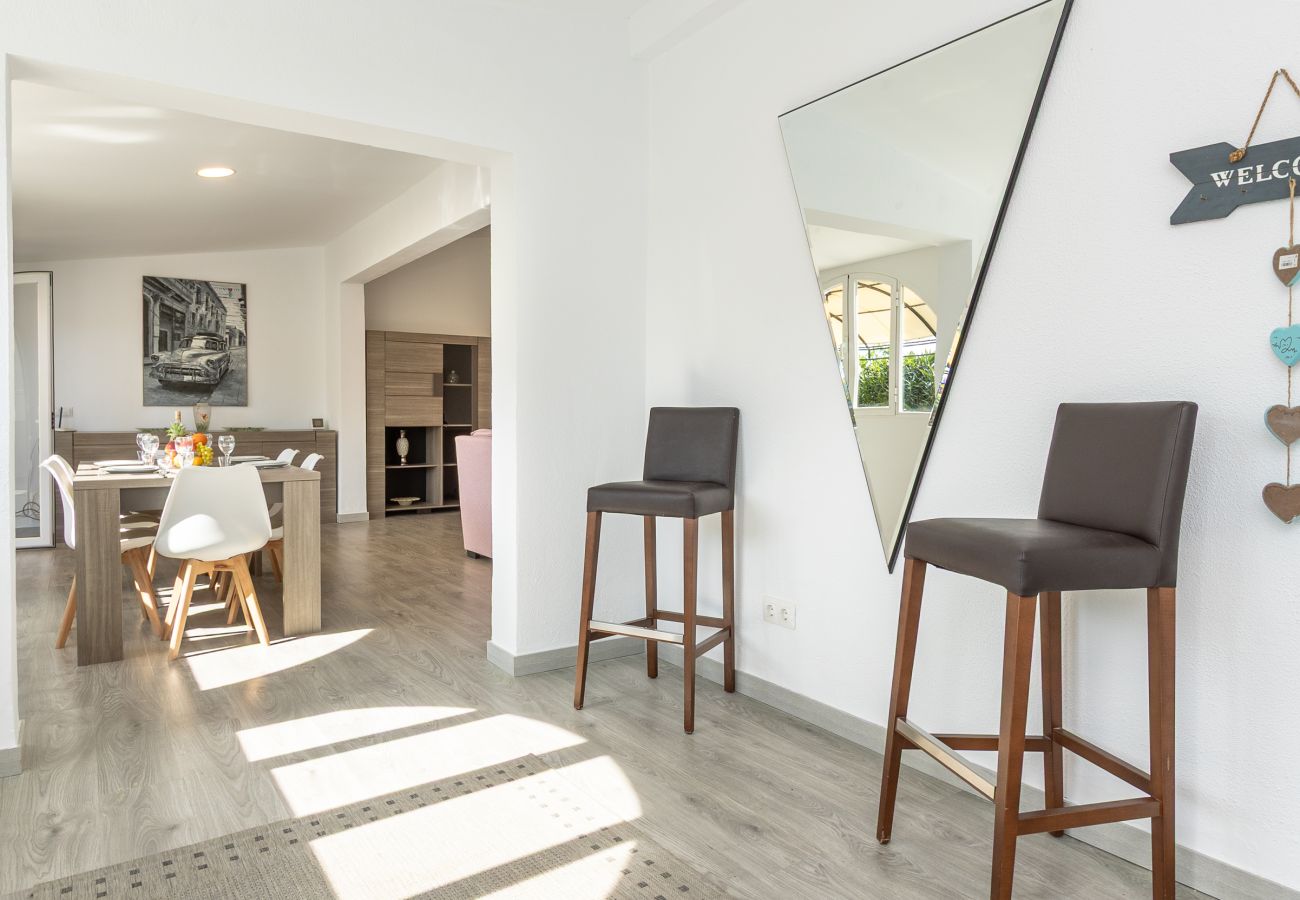 Villa in Alcudia - Villa Casa Blanca By home villas 360