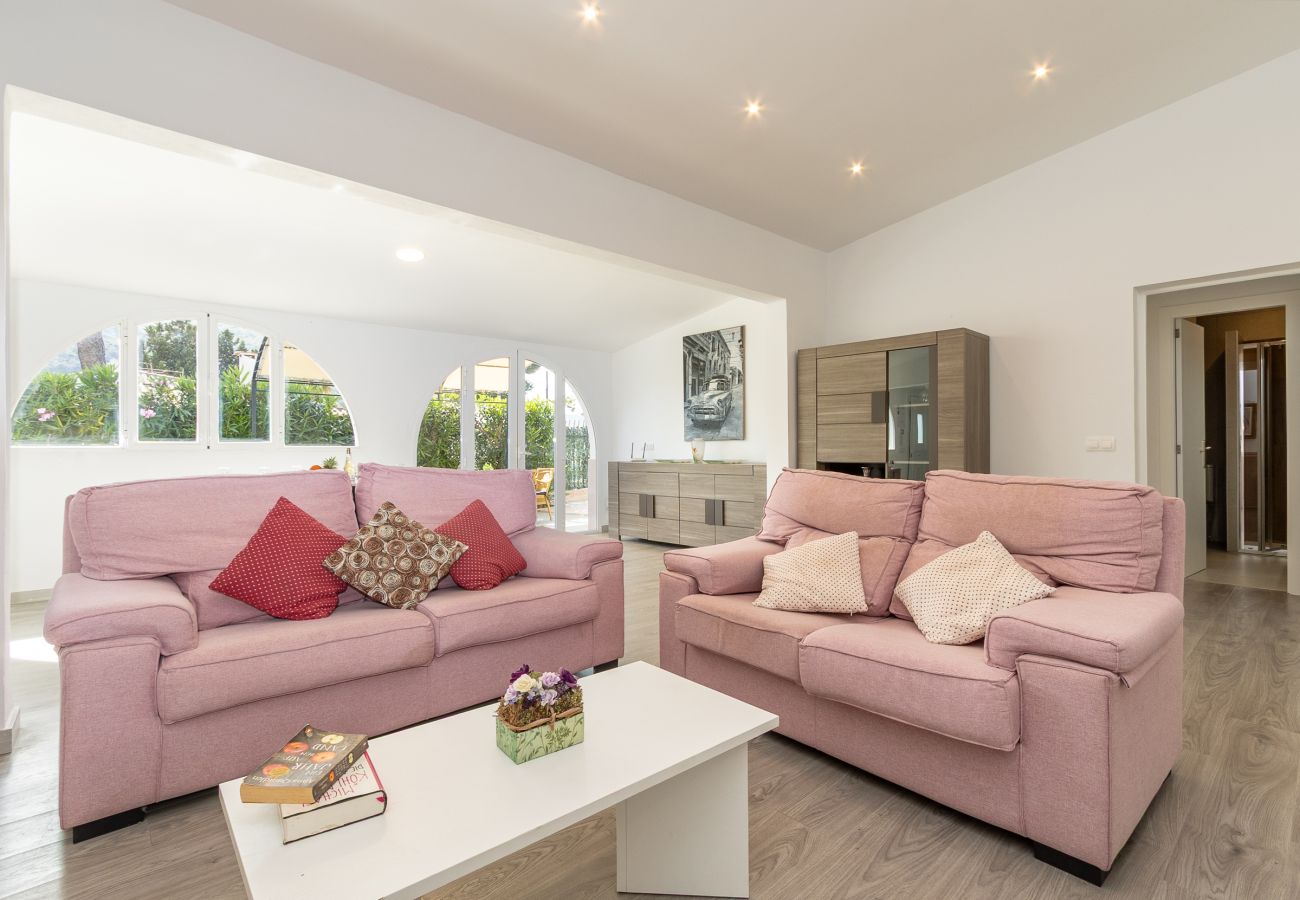 Villa in Alcudia - Villa Casa Blanca By home villas 360