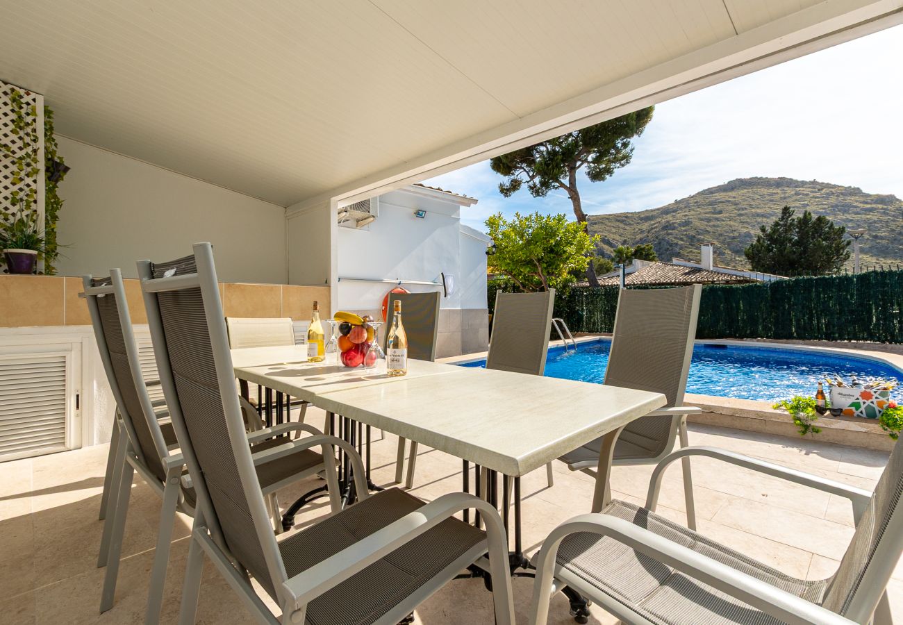 Villa in Alcudia - Villa Casa Blanca By home villas 360