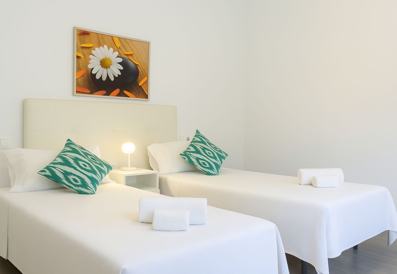 Villa in Alcudia - Villa Casa Blanca By home villas 360