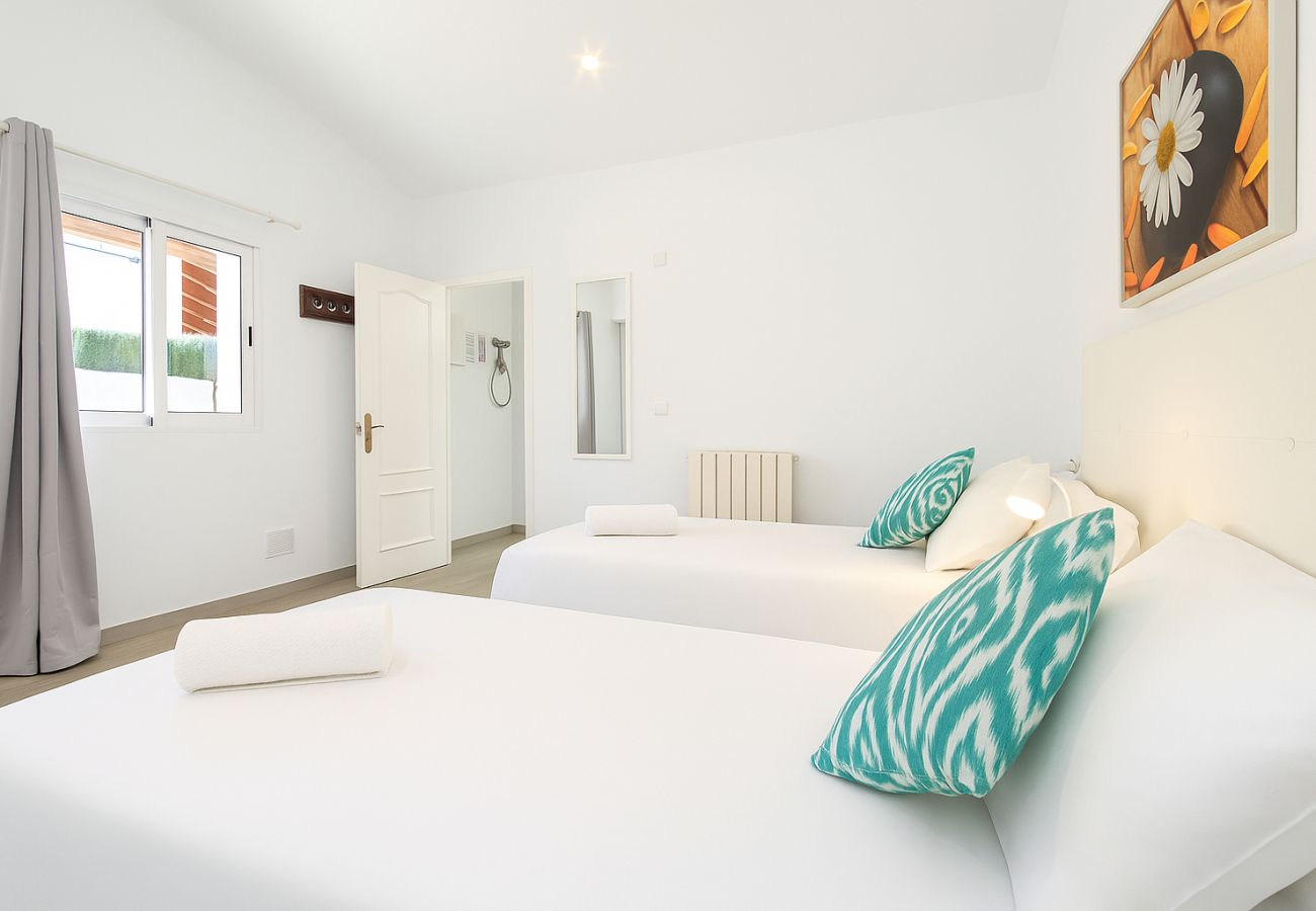Villa in Alcudia - Villa Casa Blanca By home villas 360