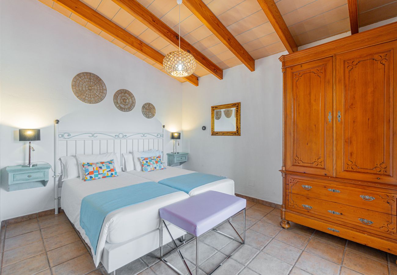 Chalet in Alcudia - Villa Hortet Joan By home villas 360