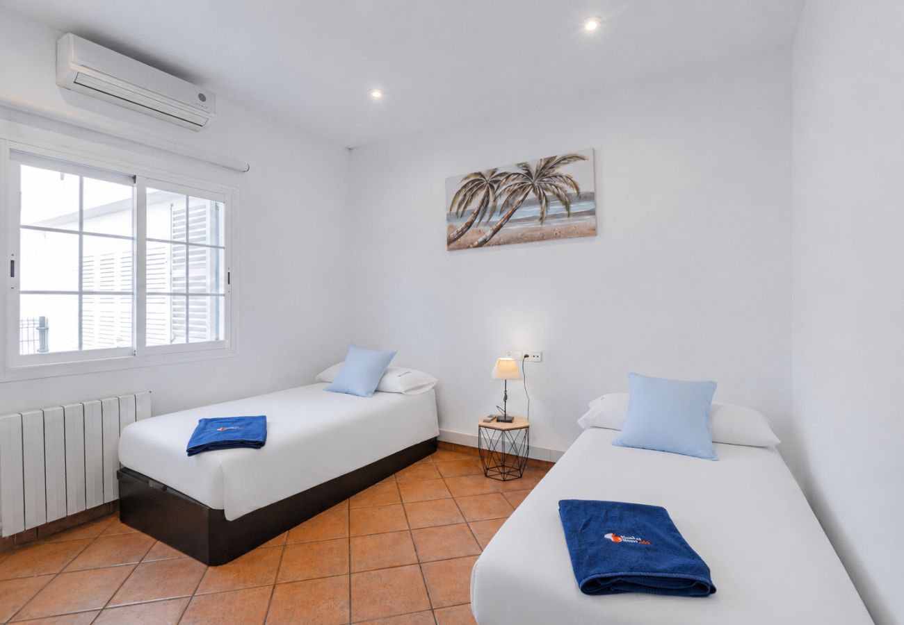 Chalet in Colonia de Sant Pere - Casa de Pep Mestre by home villas 360