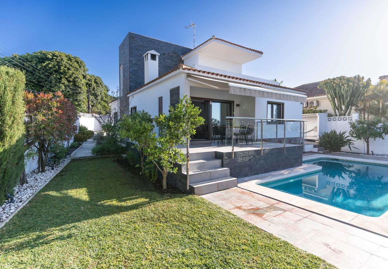 Villa en Marbella - Modern Villa close to Costabella beach