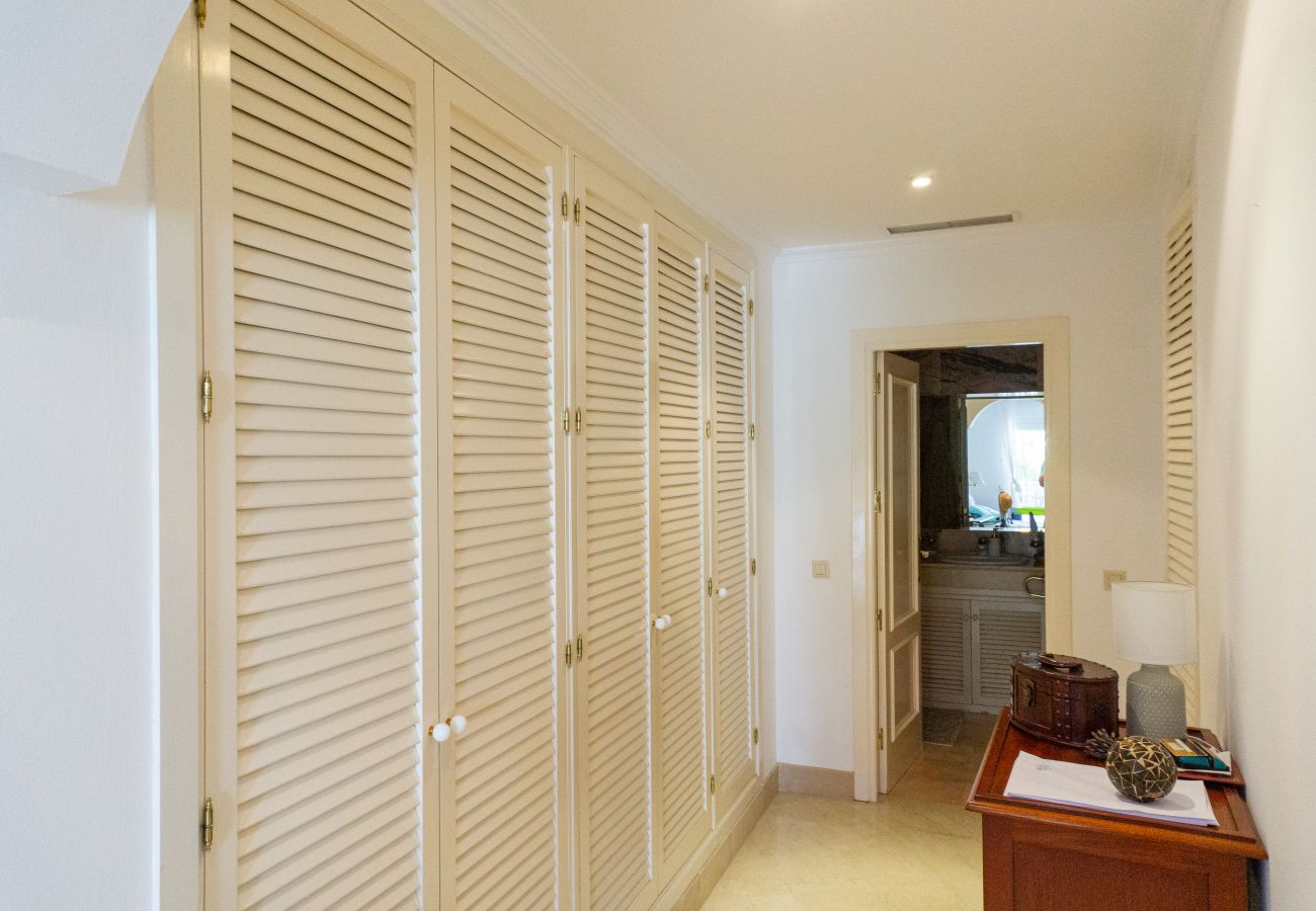 Apartment in Marbella - White Pearl Beach J4