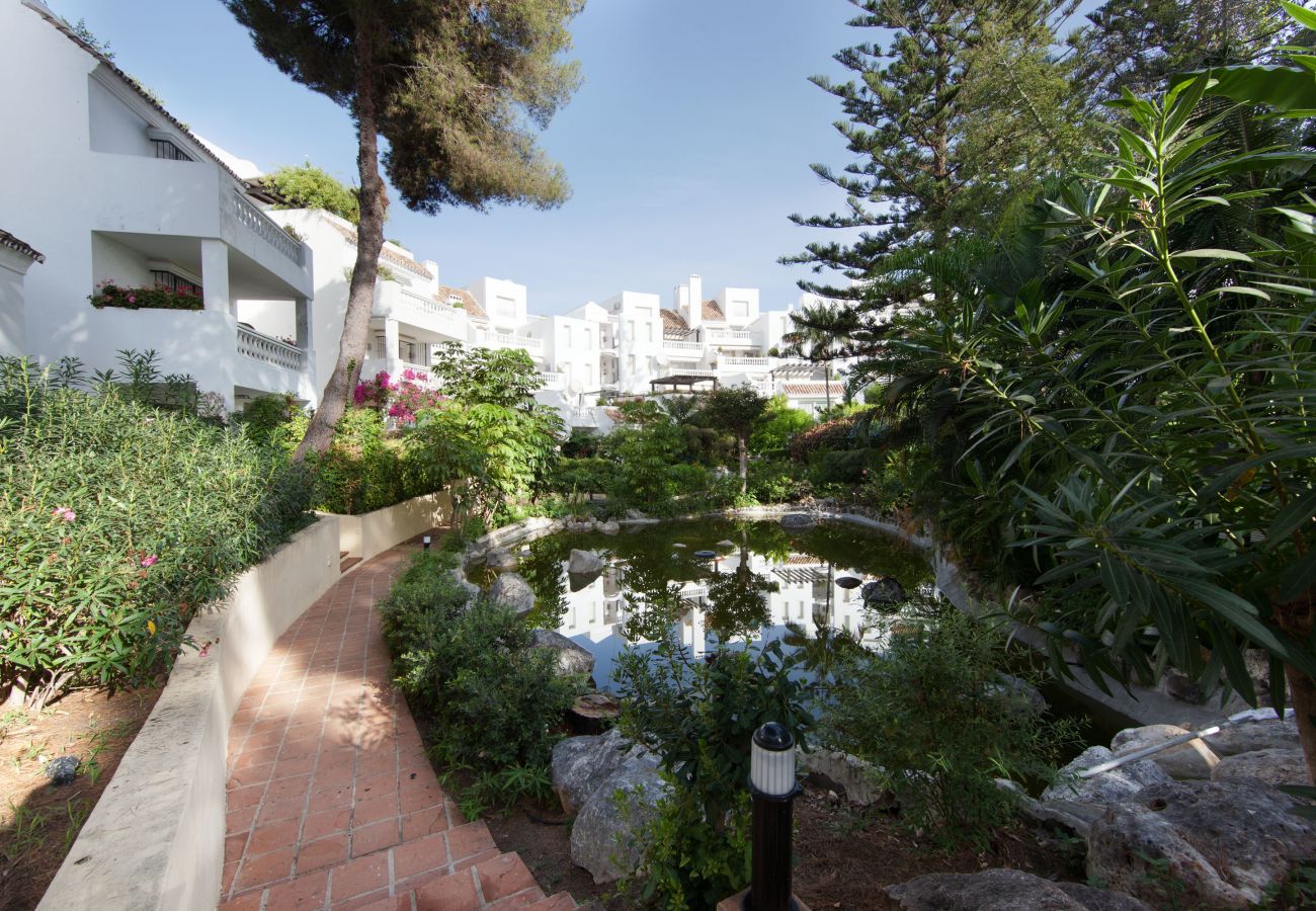 Apartment in Marbella - White Pearl Beach J4