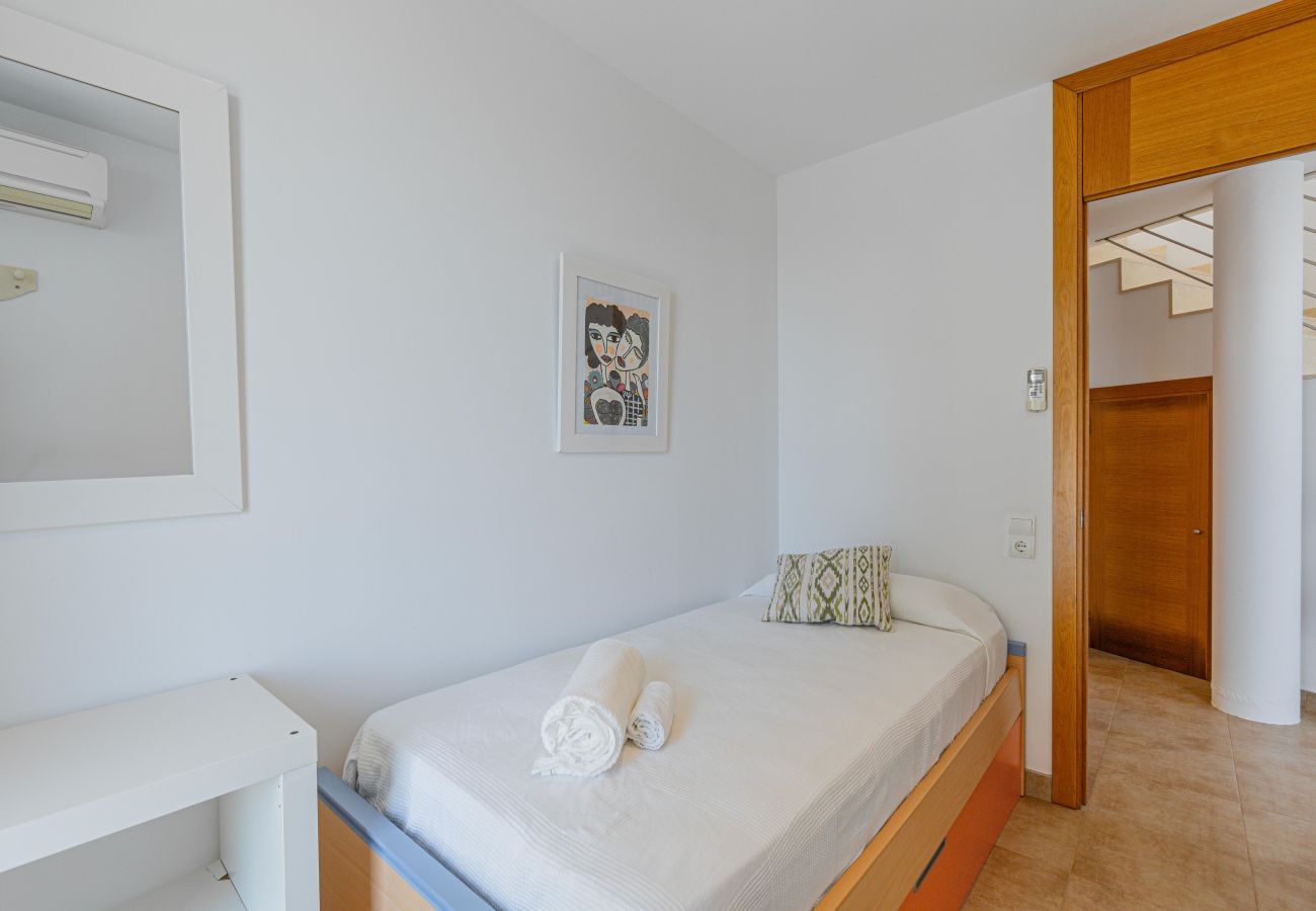 House in Cala Sant Vicenç - Chalet Molins 1 By home villas 360