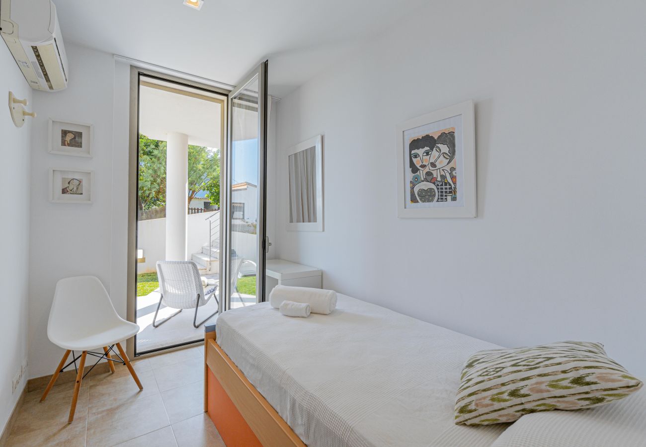 House in Cala Sant Vicenç - Chalet Molins 1 By home villas 360