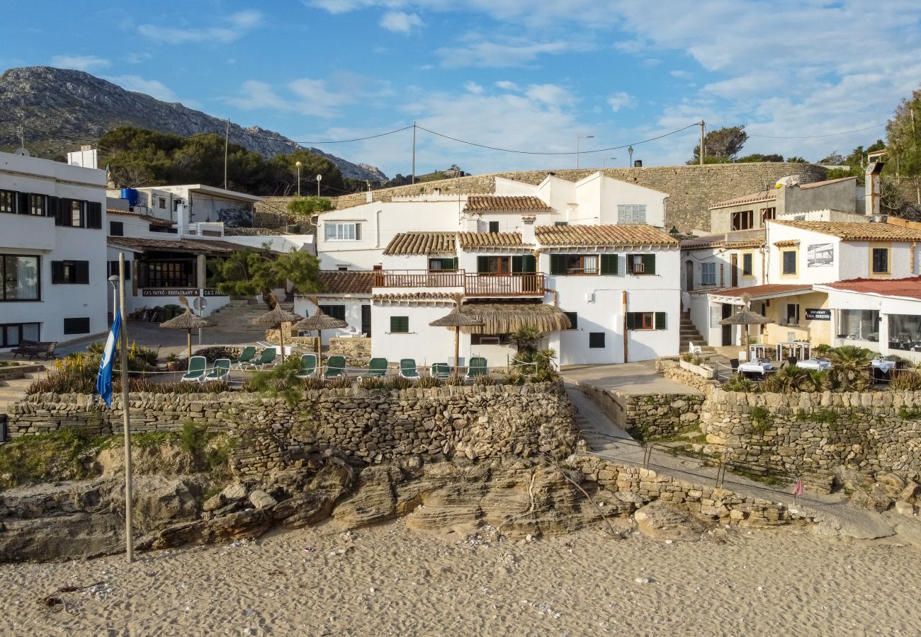 House in Cala Sant Vicenç - Blue fisherman house 2 By home villas 360