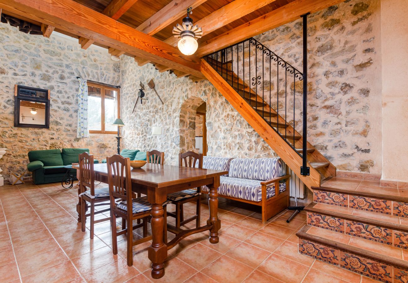 Apartment in Maria de la salut - Apartment in rural house, YourHouse Deulosal