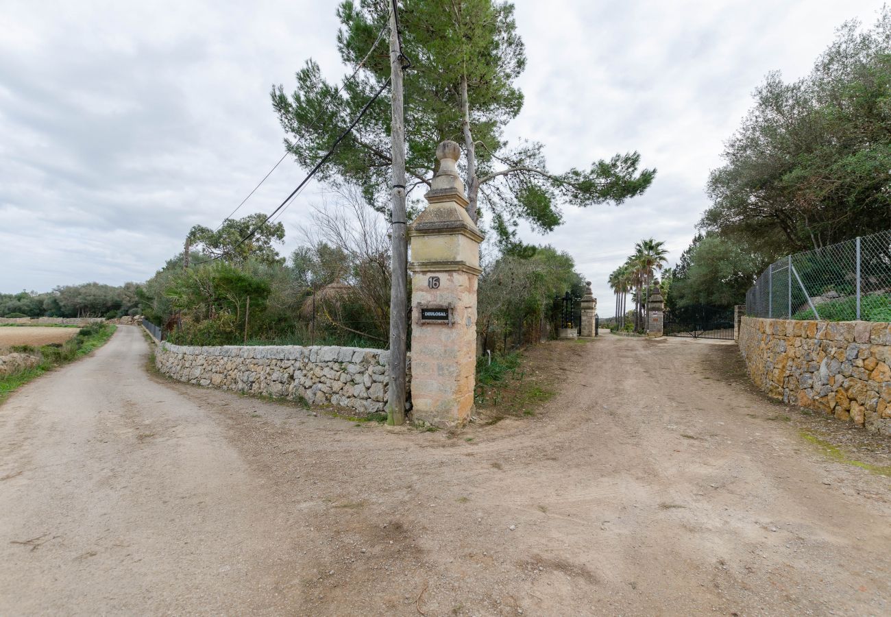 Apartment in Maria de la salut - Apartment in rural house, YourHouse Deulosal