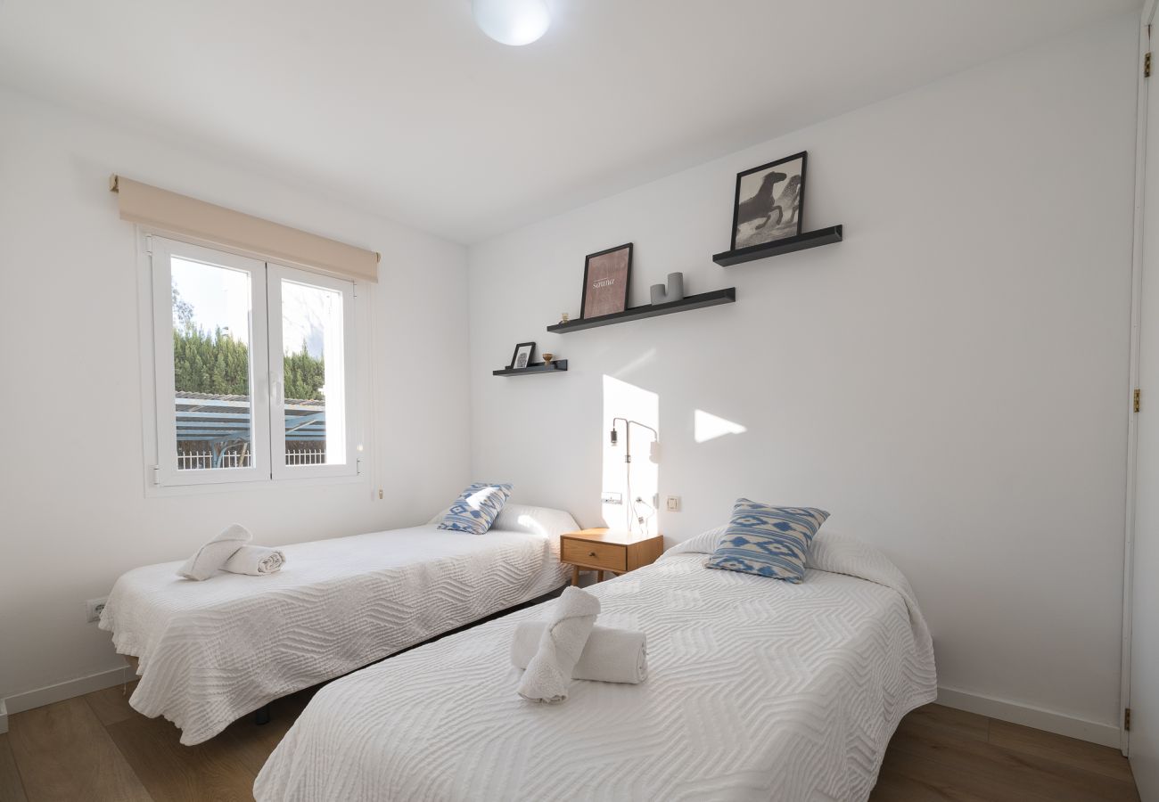 Apartment in Puerto de Alcudia - A0001 Orquidia