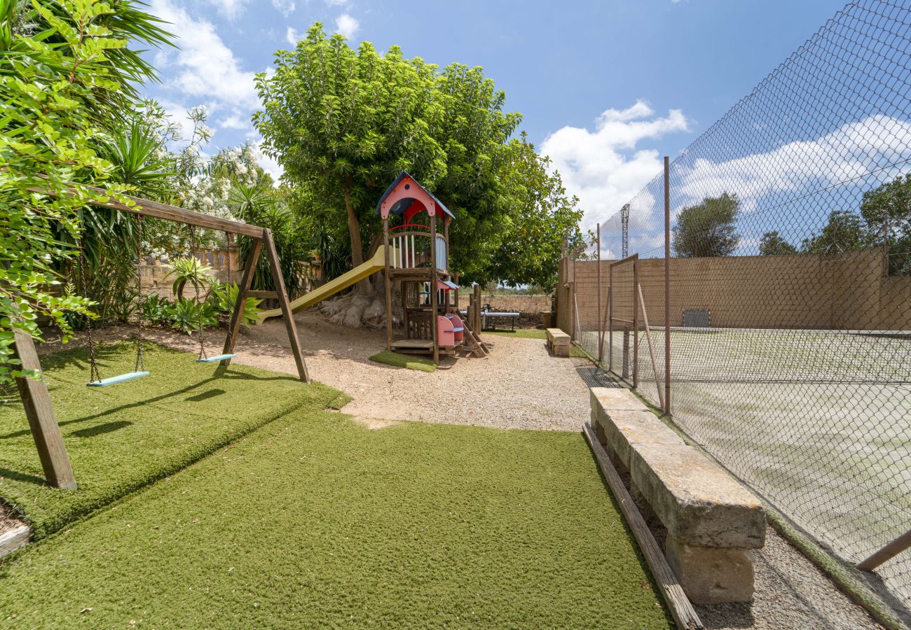 Cottage in Sant Llorenç Des Cardassar - Finca Son Barbot by Homevillas360