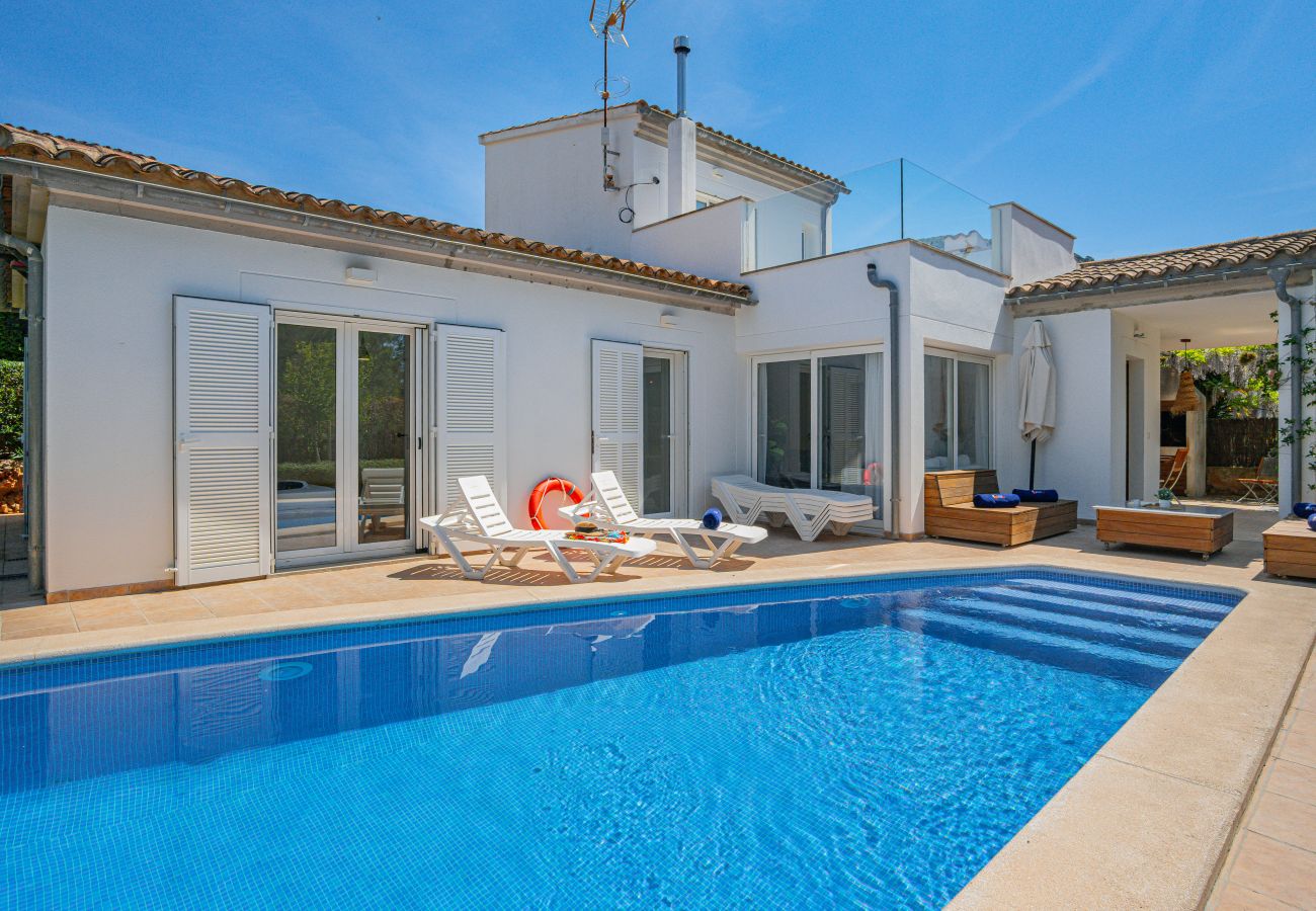 Villa in Alcudia - Villa Can Guanche By home villas 360