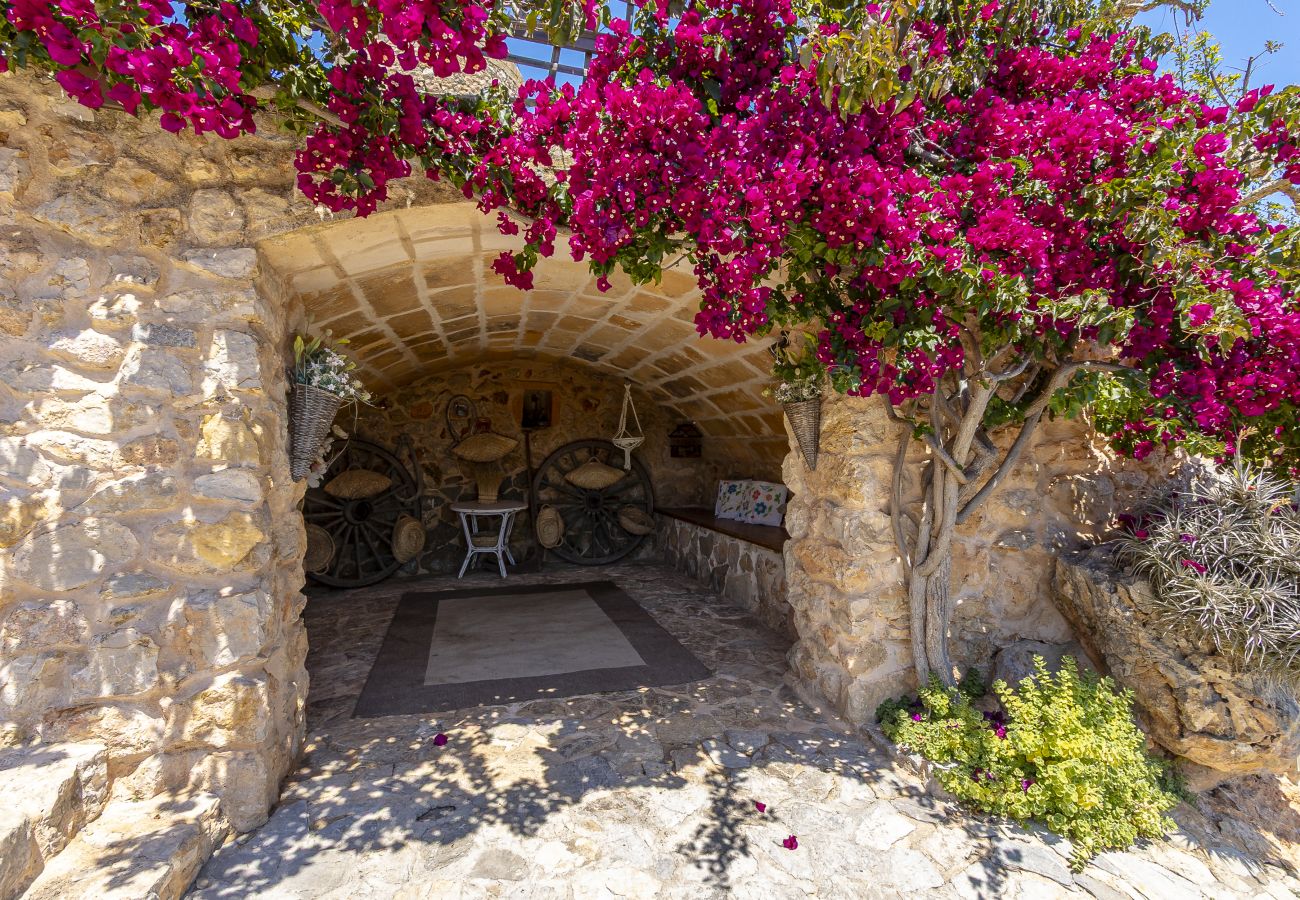 Villa in Sant Llorenç Des Cardassar - Finca Es Moli De Son Pocapalla  By home villas 360