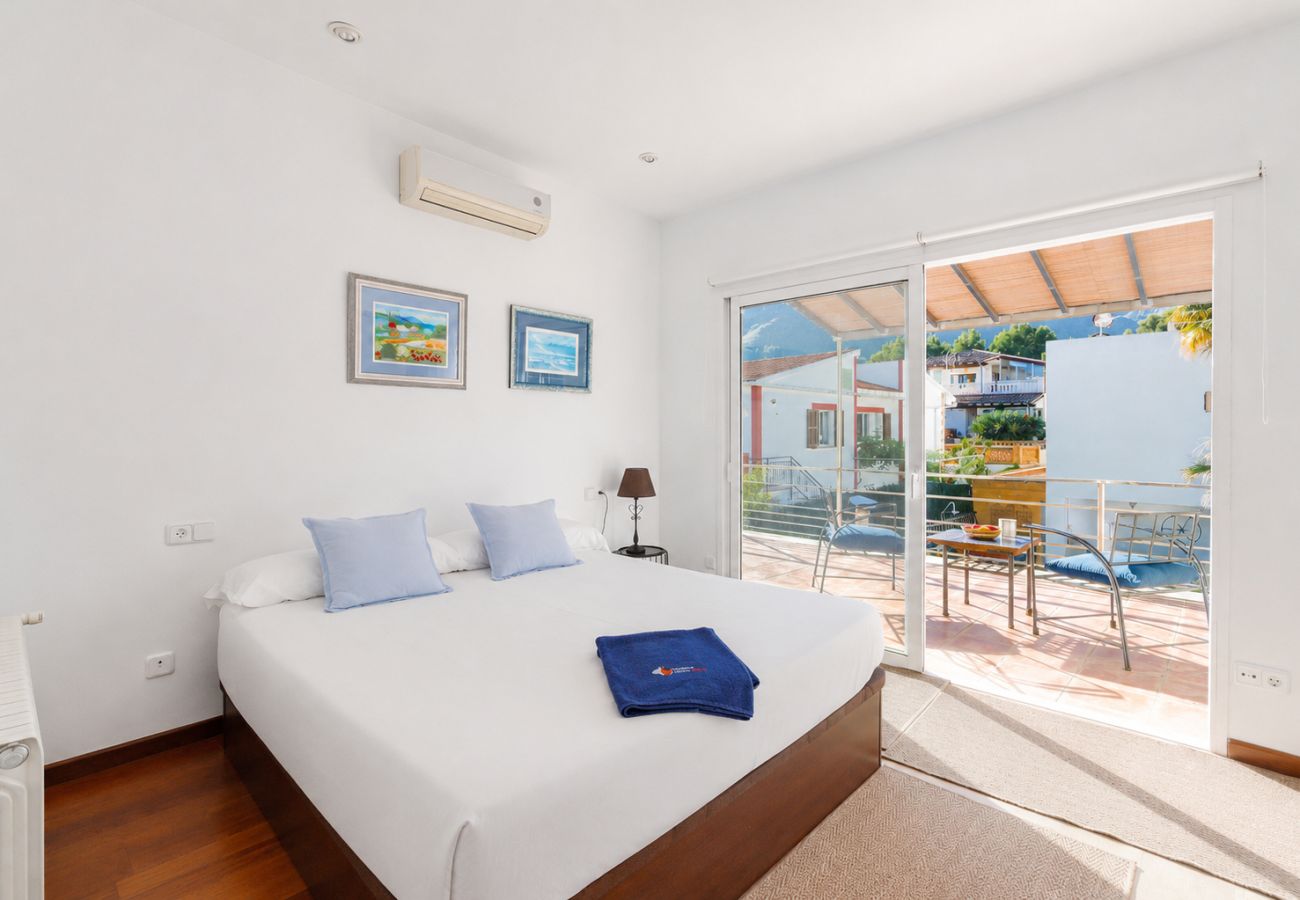 Chalet in Colonia de Sant Pere - Casa de Pep Mestre by home villas 360